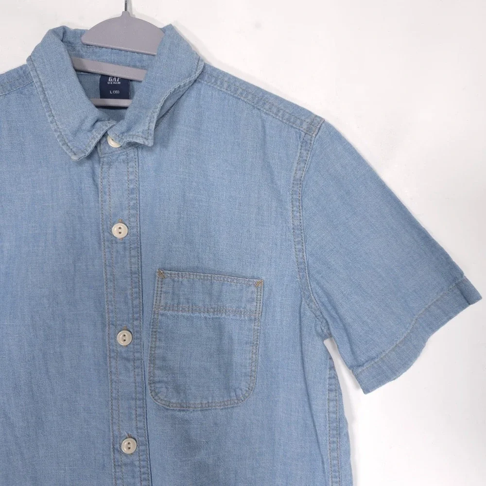 GAP Denim Shirt Kids Boys 10‎ Short Sleeve Button Up Light Blue 100% Cotton